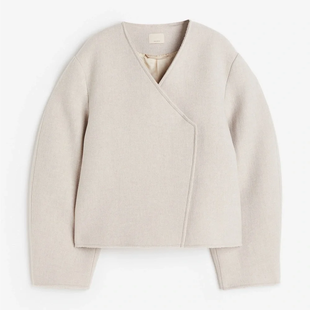 NWOT *RARE* H&M Premium Selection Wool Blend Jacket Light Beige Size L - Picture 1 of 7